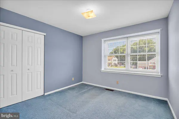35 BIRCHLY CT, West Deptford, NJ 08093