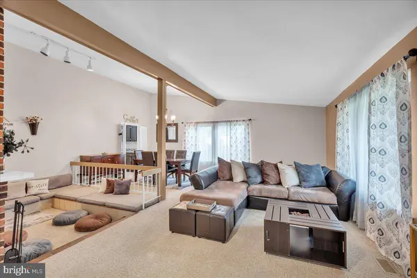 11 CHADWICK AVE, Marlton, NJ 08053