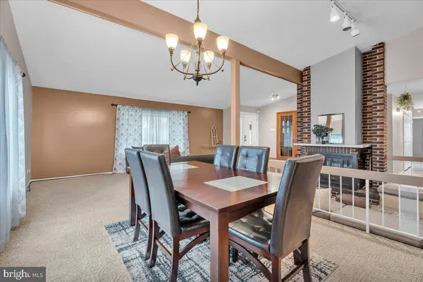 11 CHADWICK AVE, Marlton, NJ 08053