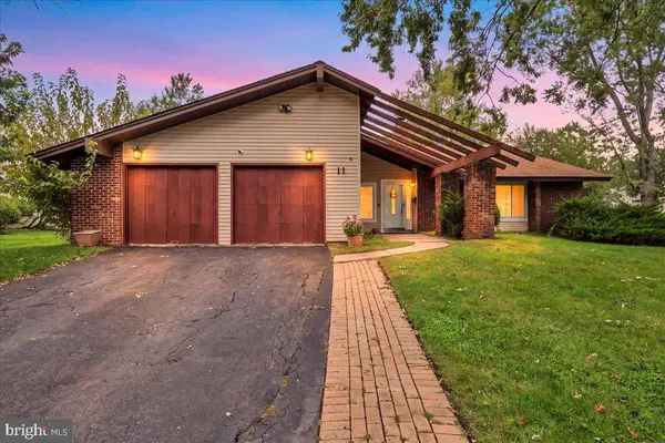 11 CHADWICK AVE