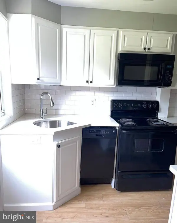 5904 NEWTOWN AVE, Philadelphia, PA 19120