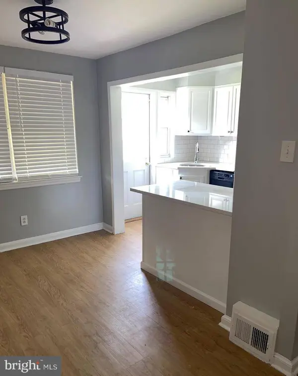 5904 NEWTOWN AVE, Philadelphia, PA 19120