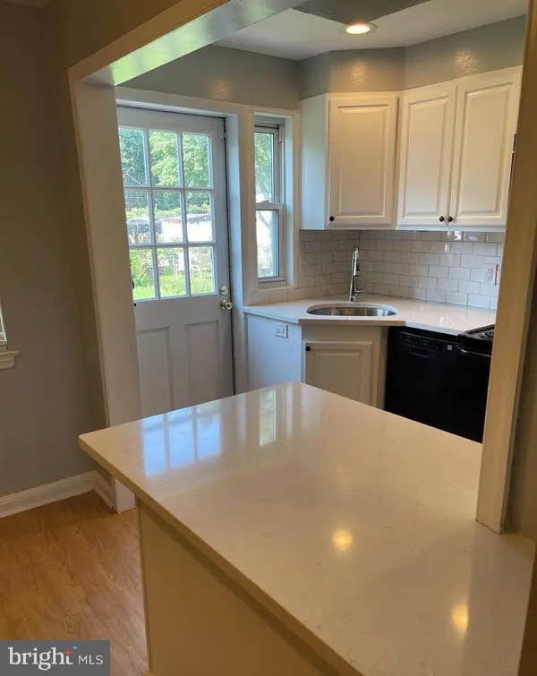 5904 NEWTOWN AVE, Philadelphia, PA 19120