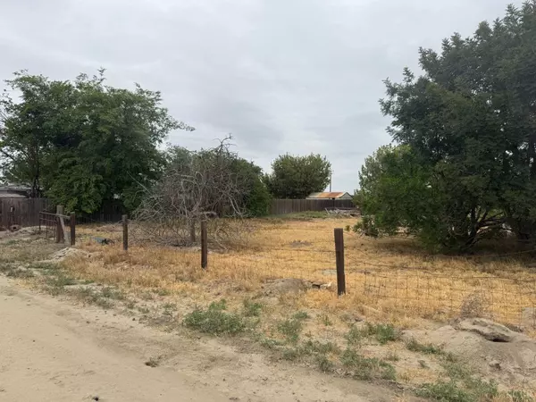 14685 17th Avenue, Lemoore, CA 93245