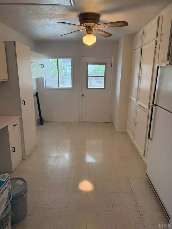 14685 17th Avenue, Lemoore, CA 93245