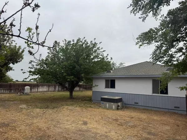 14685 17th Avenue, Lemoore, CA 93245