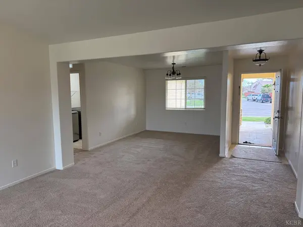 2020 W Bristol, Hanford, CA 93230