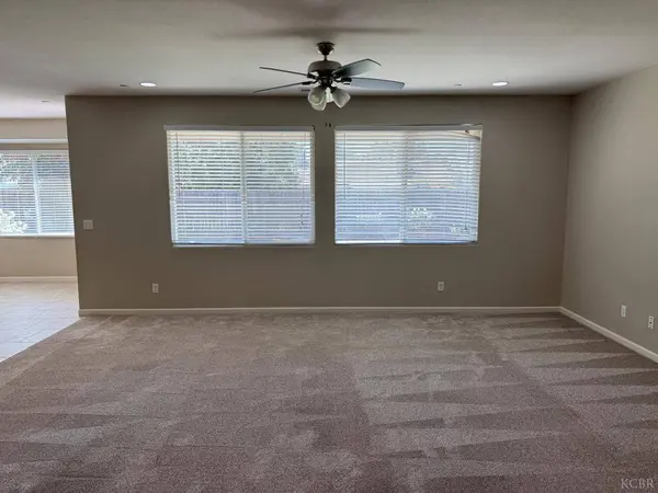 1143 W Muir Way, Hanford, CA 93230