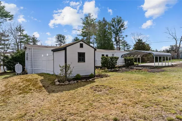 465 Gardiner RD, Richmond, RI 02892