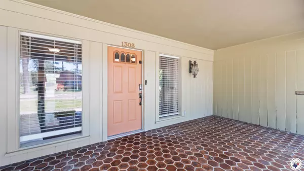 1303 Holloway, Texarkana, TX 75503