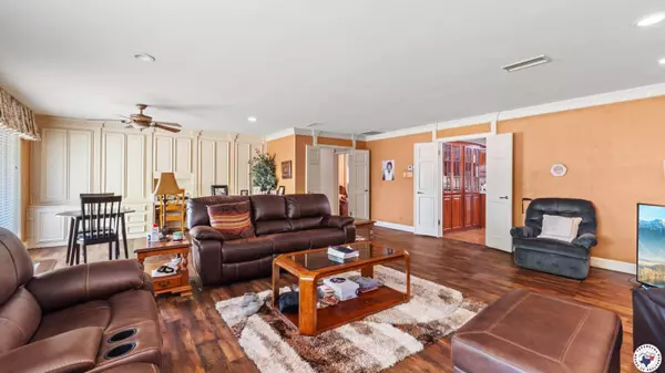 1303 Holloway, Texarkana, TX 75503