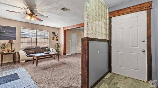 244 Hickerson Ave, Wake Village, TX 75501