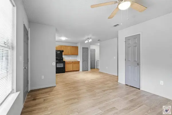 2116 W 17TH ST, Texarkana, TX 75501