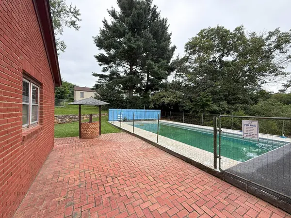 1717 FIRST ST, Staunton, VA 24401