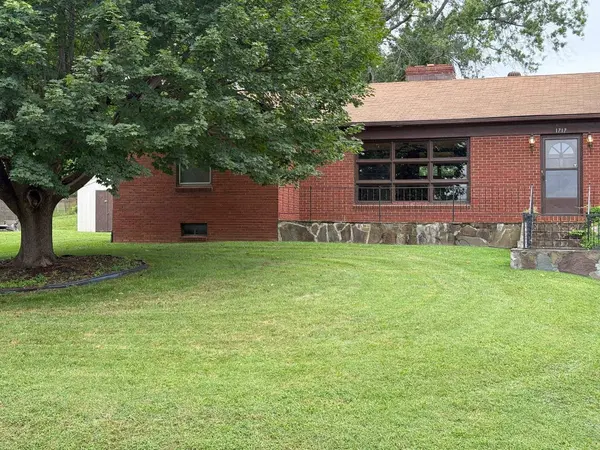 1717 FIRST ST, Staunton, VA 24401