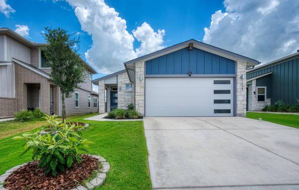 121 New Hampton WAY, San Marcos, TX 78666