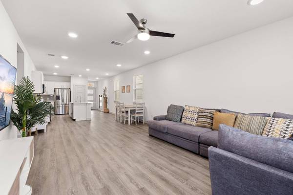 121 New Hampton WAY, San Marcos, TX 78666