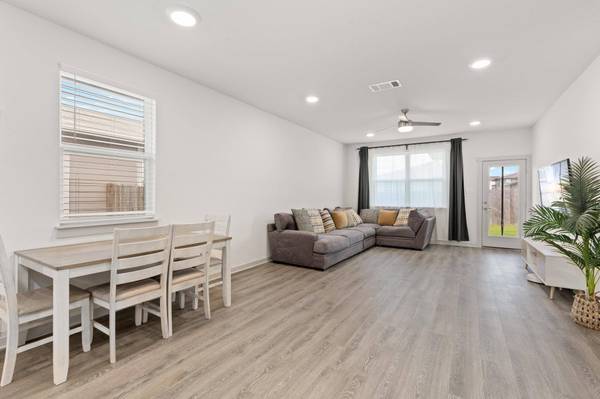 121 New Hampton WAY, San Marcos, TX 78666