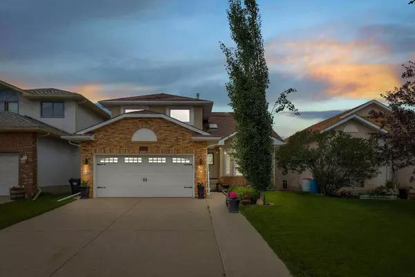 118 Hawkville Close NW, Calgary, AB T3G3B3