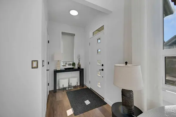 50 Lavender RD SE, Calgary, AB T2S0C4