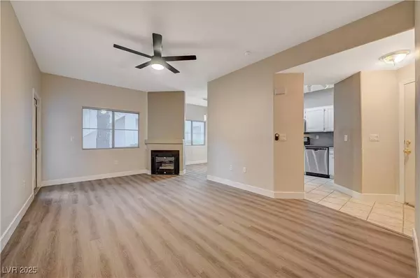 2109 Echo Bay ST #103, Las Vegas, NV 89128