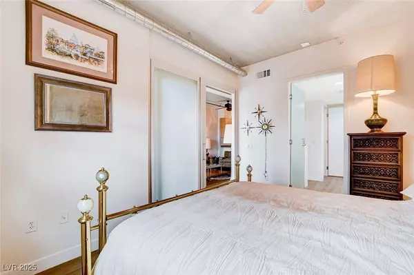 353 E Bonneville AVE #233, Las Vegas, NV 89101