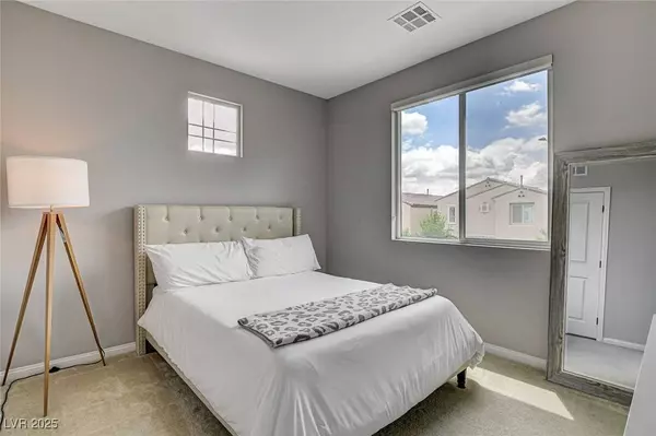 9870 Fisher Bay CT, Las Vegas, NV 89178