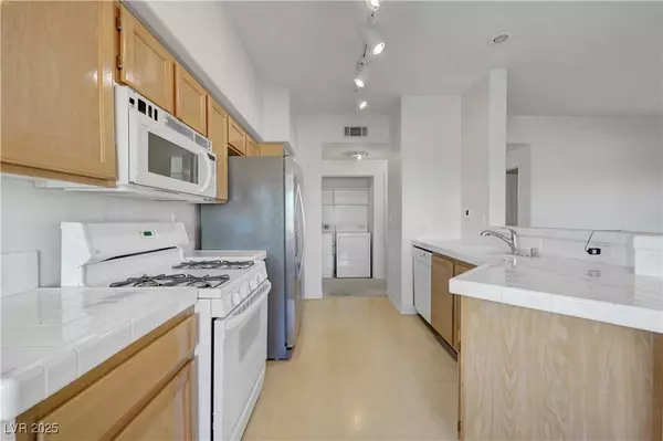 8501 W University AVE #2078, Las Vegas, NV 89147