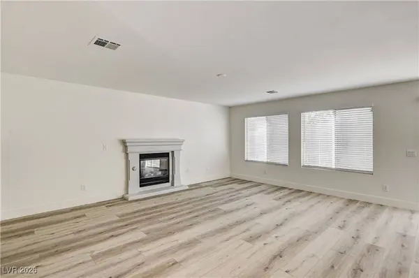 5321 Carlsbad Heights ST, North Las Vegas, NV 89081