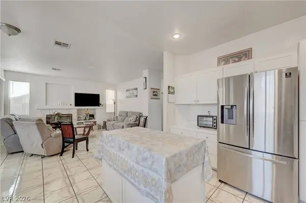 1069 Coral Desert DR, Las Vegas, NV 89123