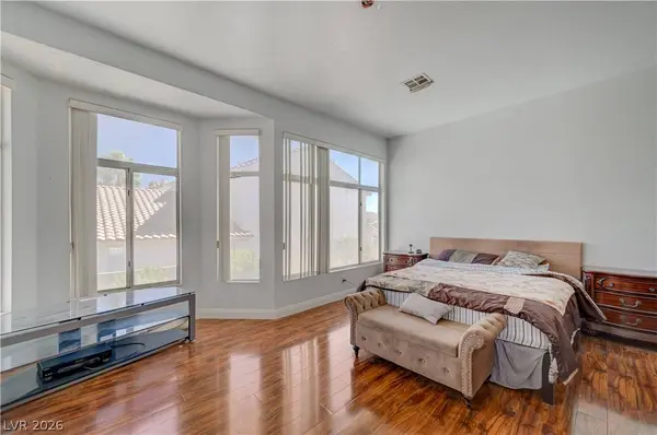 1069 Coral Desert DR, Las Vegas, NV 89123