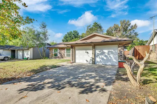 325 Birchwood Circle, Mesquite, TX 75149