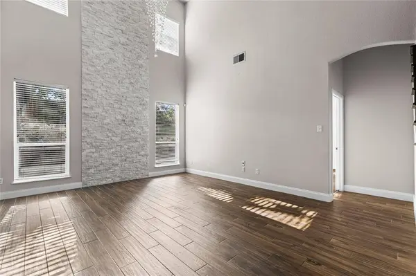 5517 Greenview Court, North Richland Hills, TX 76148