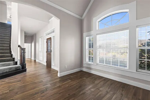 5517 Greenview Court, North Richland Hills, TX 76148