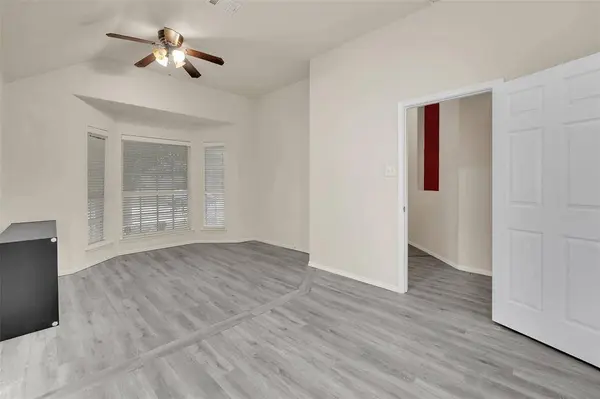629 Rosarita Road, Arlington, TX 76002