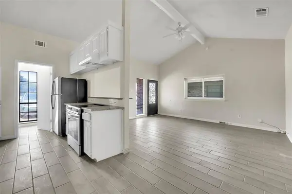 405 S Las Vegas Trail, White Settlement, TX 76108