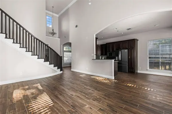 5517 Greenview Court, North Richland Hills, TX 76148