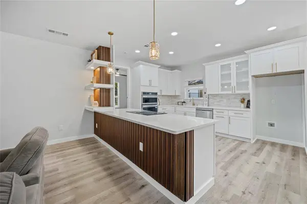 1013 Tanglewood Lane, Arlington, TX 76012