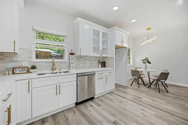 1013 Tanglewood Lane, Arlington, TX 76012