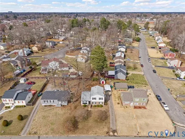 2224 Watts LN, Henrico, VA 23223