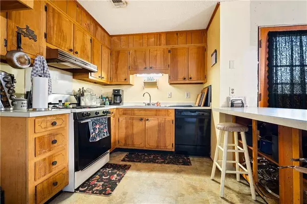 12330 Diffee RD, Grand Bay, AL 36541