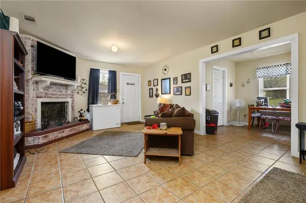 8501 Mcallister DR, Theodore, AL 36582