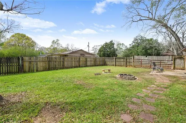 8501 Mcallister DR, Theodore, AL 36582
