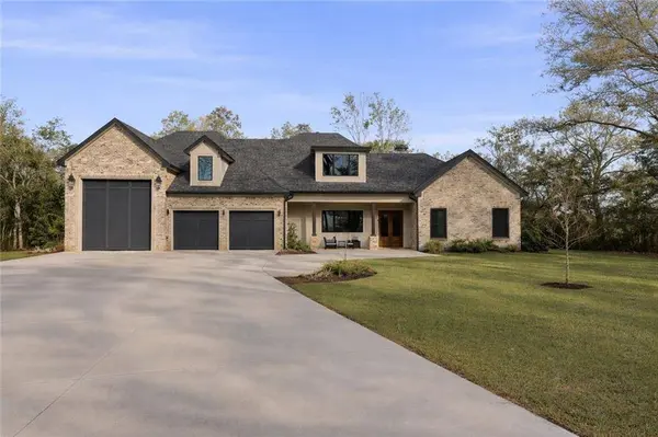 9501 Ben Hamilton RD, Theodore, AL 36582