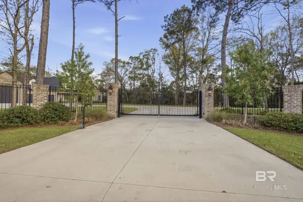 9501 Ben Hamilton Road, Theodore, AL 36582