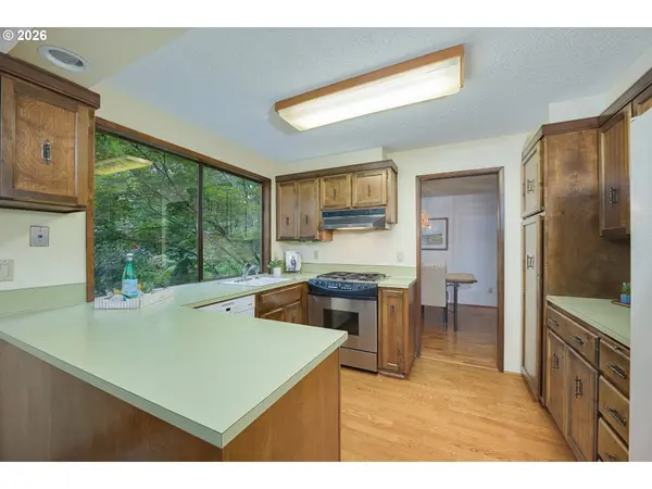 5825 SW SPRUCE AVE, Beaverton, OR 97005