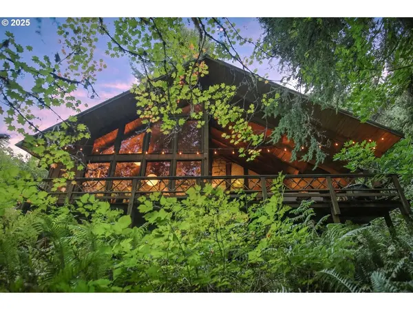 71461 FISHHAWK RD, Clatskanie, OR 97016