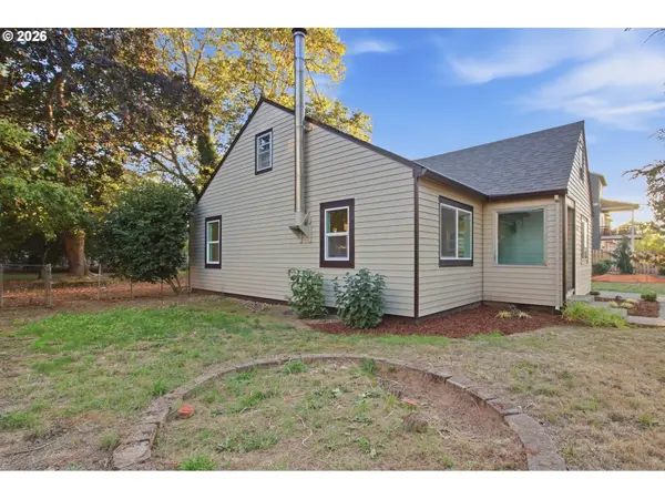 2530 26TH AVE, Forest Grove, OR 97116