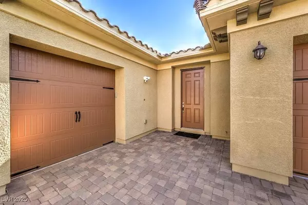 960 Rue Grand Paradis LN, Henderson, NV 89011