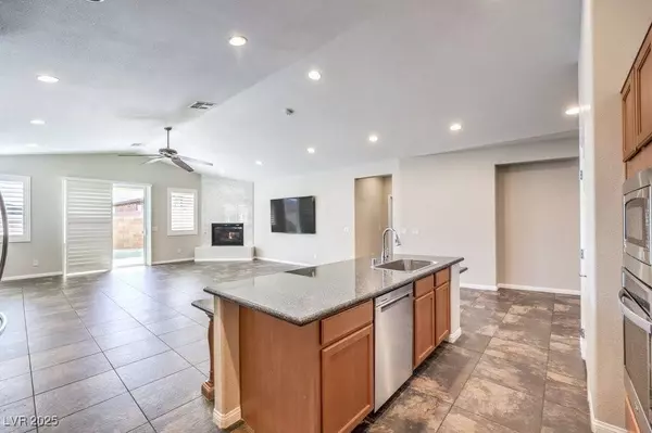 960 Rue Grand Paradis LN, Henderson, NV 89011